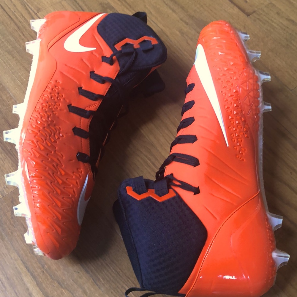 Huge NIKES SIZE 18 CLEATS | NIKE CLEATS size 18 | PRO FOOTBALL CLEATS 18